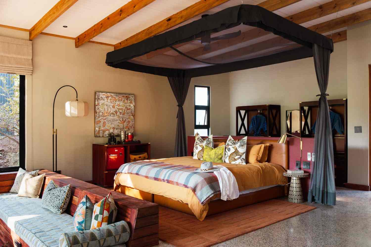 safari suites